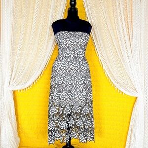 Keepsake True Love Laser Cut Bold Lace Strapless Date Night Midi Dress Size L